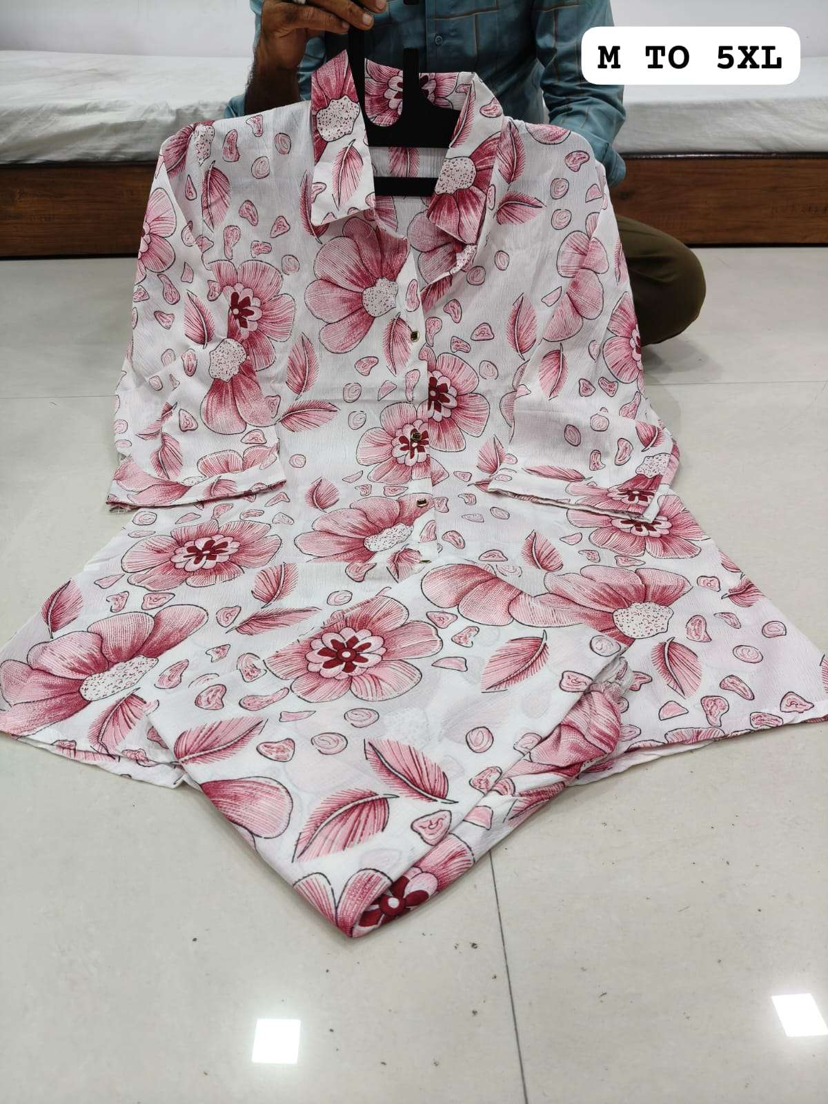 BOUTIQUE QUALITY CRUSH FANCY CORD SET FOR GIRL DAILY SIMPLE WEAR SURAT